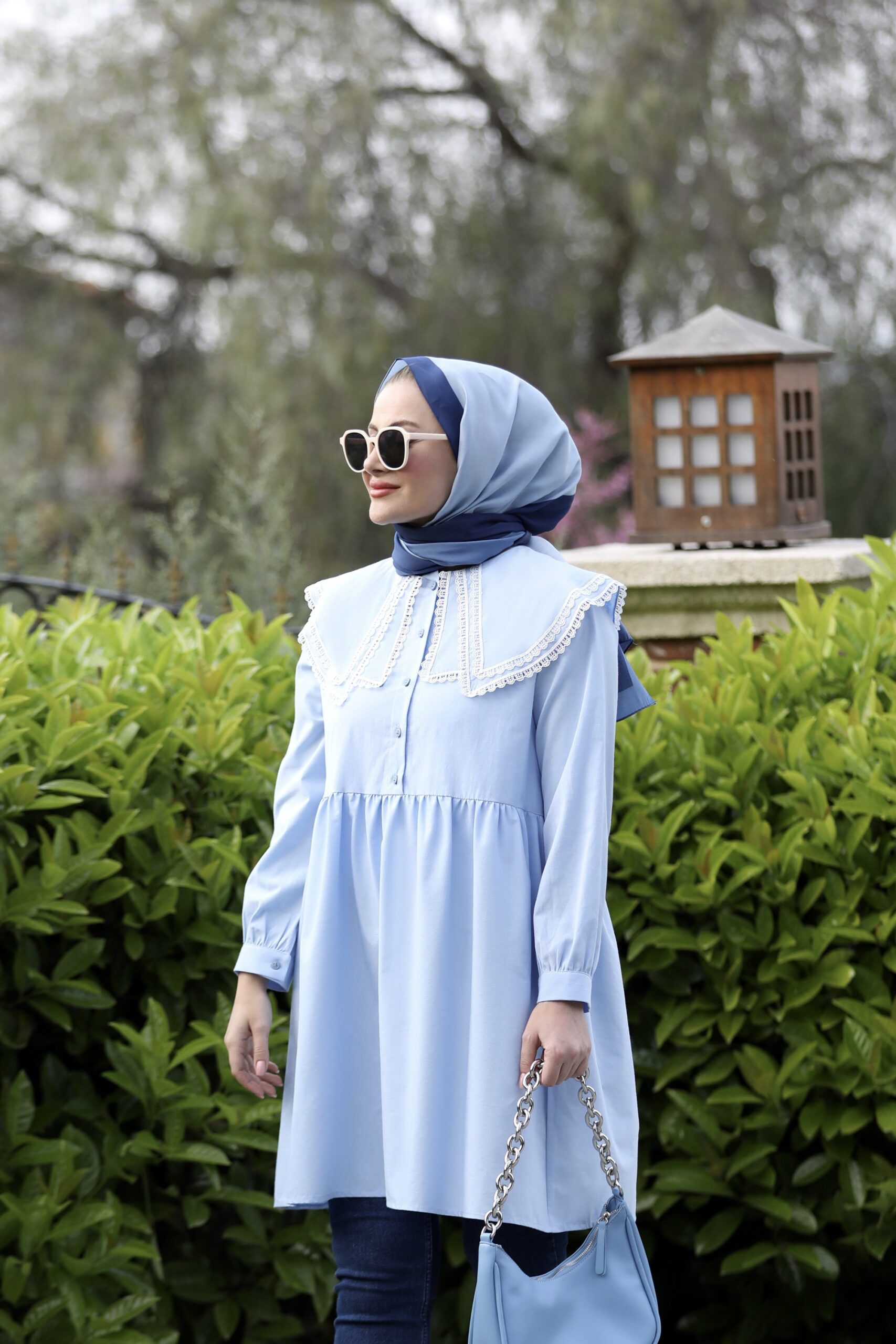 Yakası Dantelli Tunik Mavi