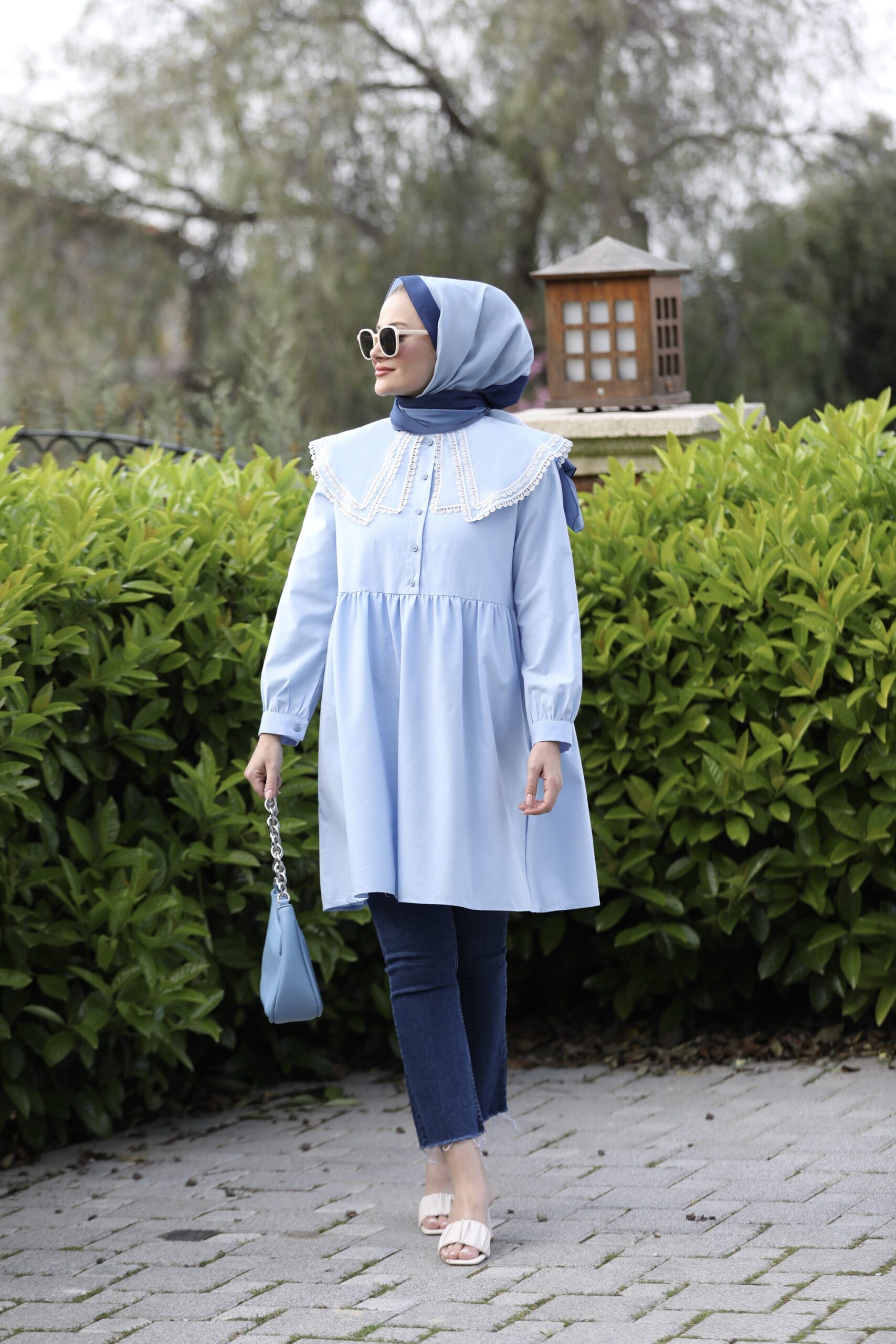 Yakası Dantelli Tunik Mavi - Görsel 2