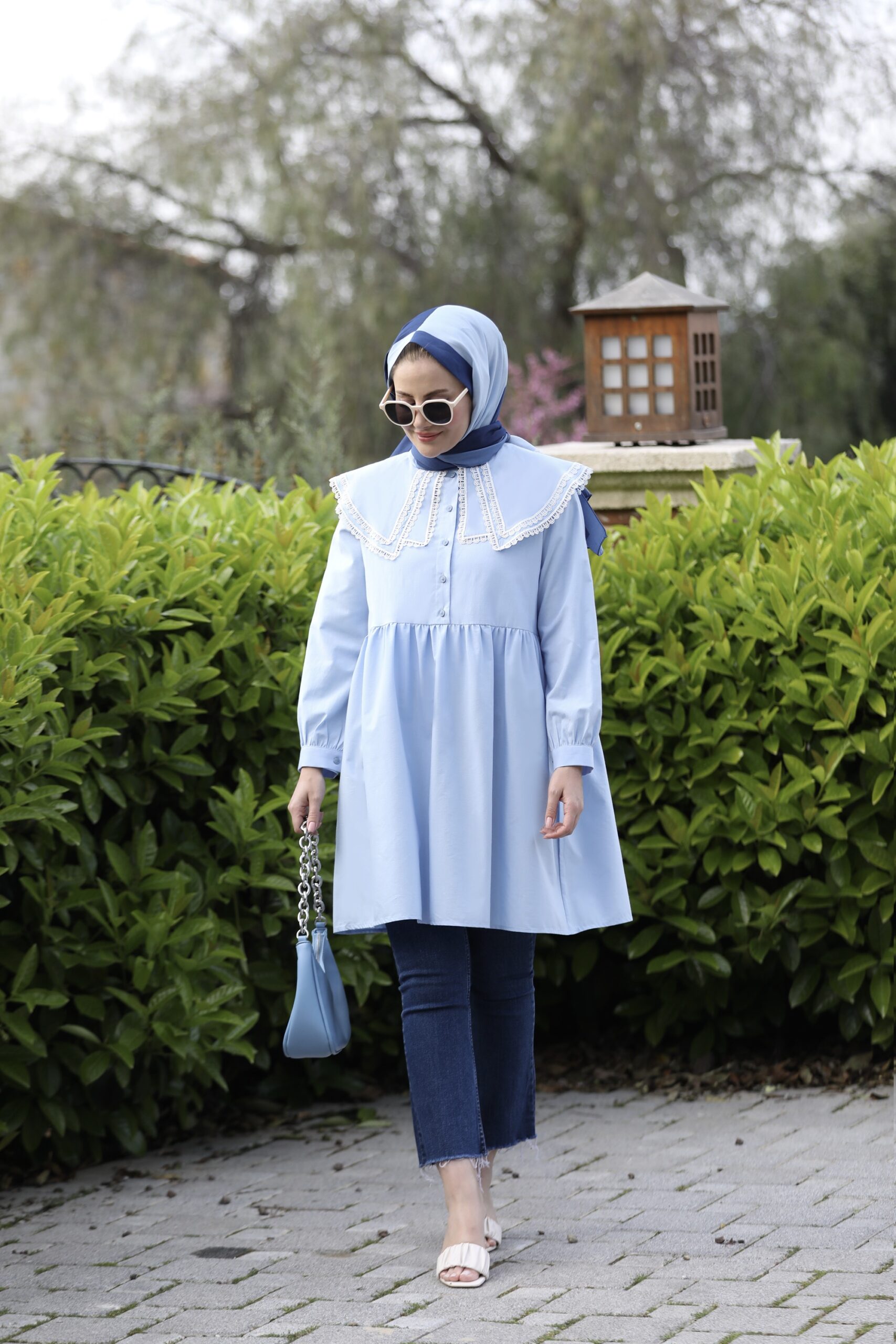 Yakası Dantelli Tunik Mavi - Görsel 3
